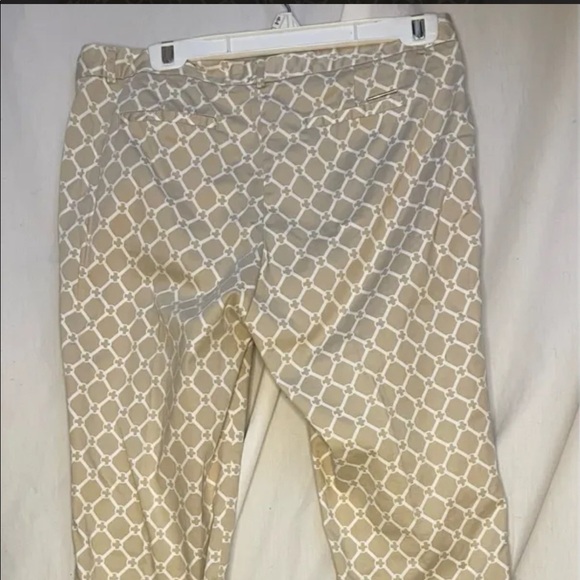🎯HOST PICK🎯- Michael Kors Pants👖 - Picture 3 of 6